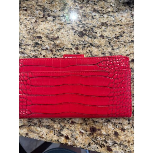 BUXTON RED Faux Leather Red Snakeskin Snap Wallet NEW - Picture 2 of 5